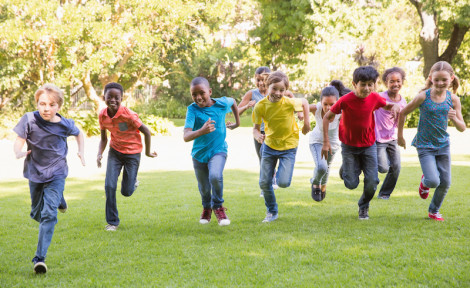 enfants en voyage éducatif à l'étranger