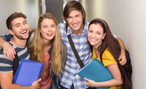 étudiants dans un lycée à l'étranger